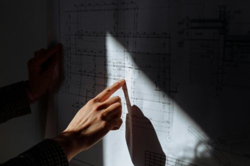 Analyse de plans de construction pour réaliser une étude thermique RE2020 avant le dépôt du permis